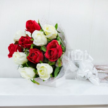 Bouquet of 12 Artificial White and Red Roses