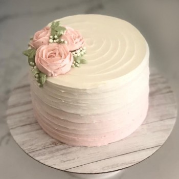 White Rose Cake