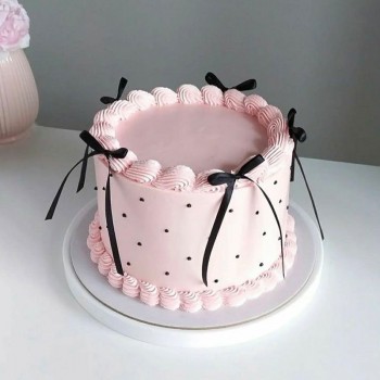 Trending Ribbon Cake