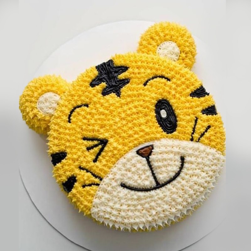 Lion Shape Theme Cake