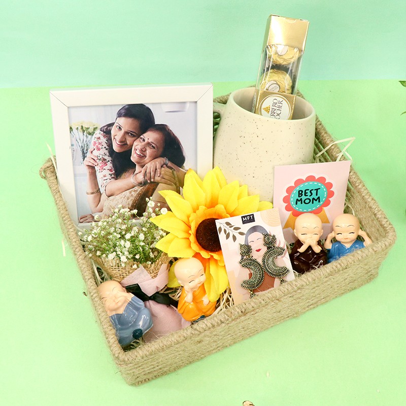 Bloom N Bliss Hamper