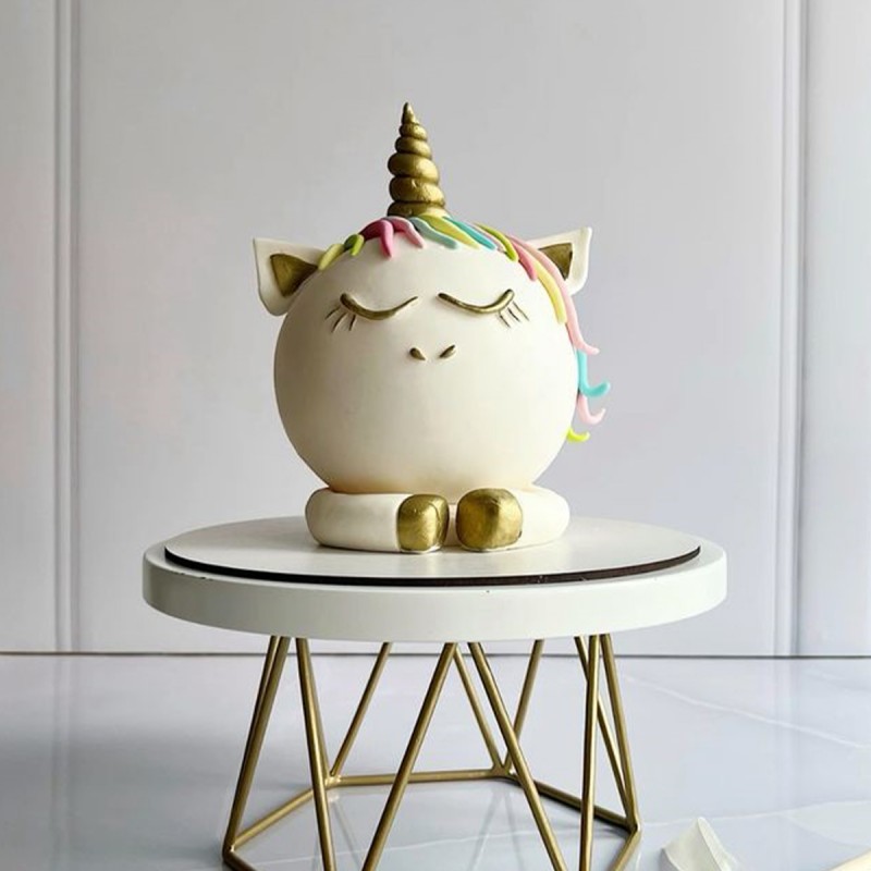 Unicorn Pinata Cake