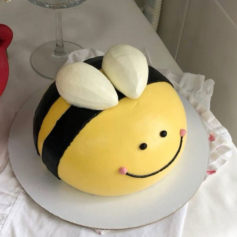 Honey Bee Pinata Cake