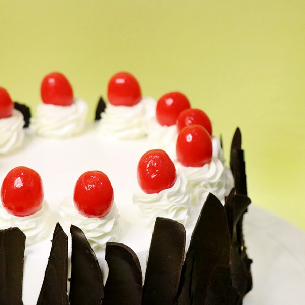 Eggless Black Forest Cake- MyFlowerTree