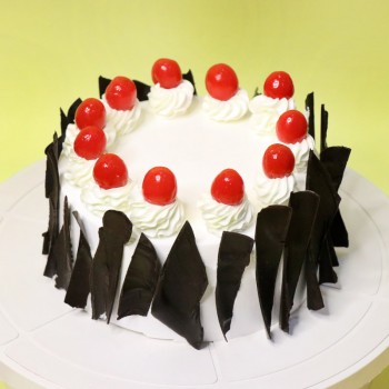 Eggless Black Forest Cake Half Kg