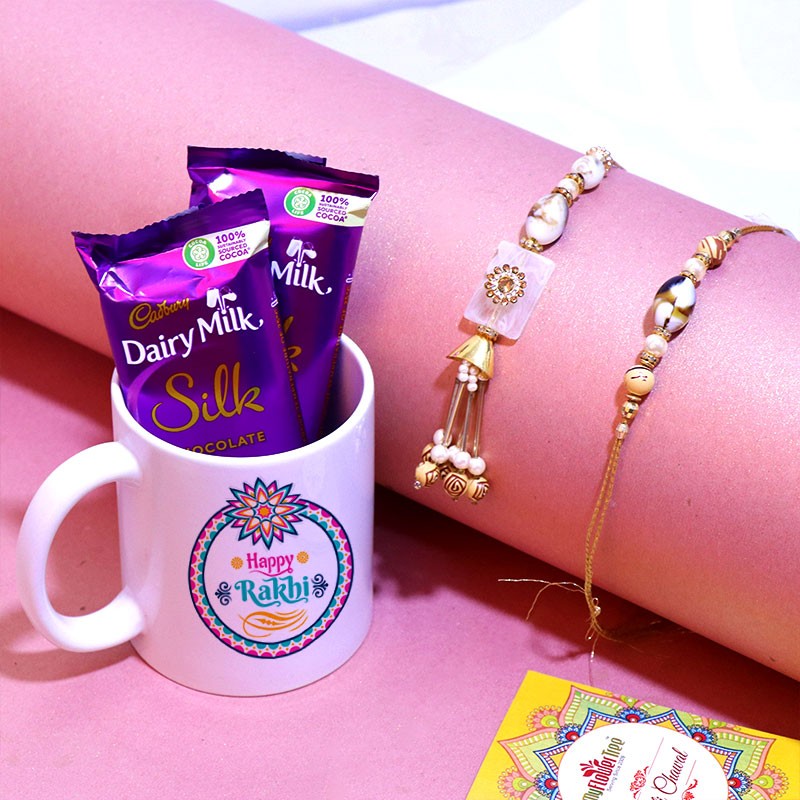 Rakhi With Attractive Gift