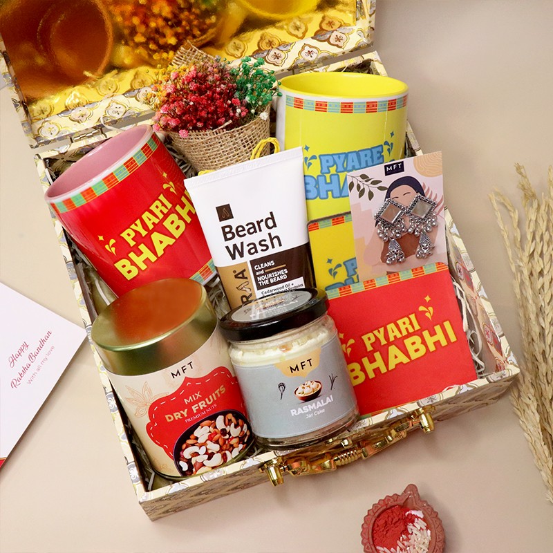 Bond of Love Gifting Set