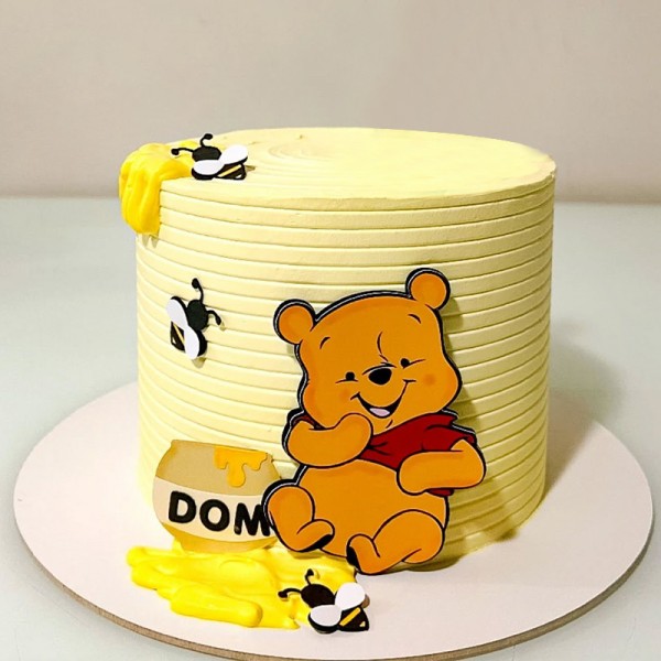 Winnie The Pooh Cake